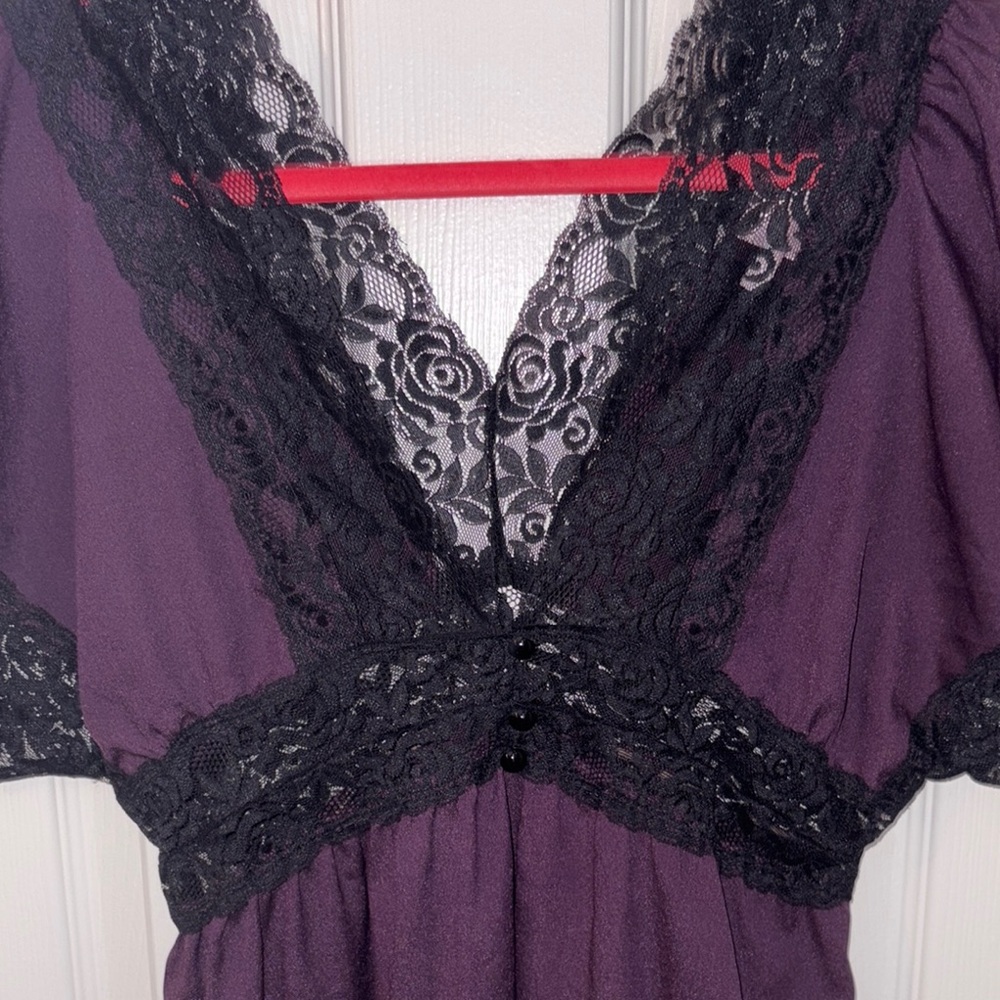 Purple Lace Trim Blouse - Picture 3 of 5